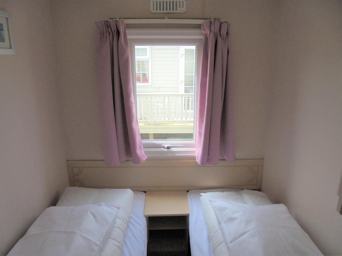 Golden Sands: Mirage Iiii:- 6 Berth, Access To The Beach إنغولدميلز المظهر الخارجي الصورة